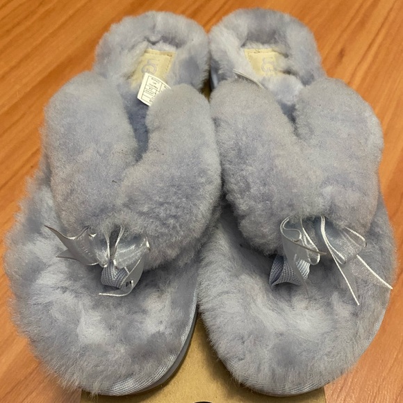 UGG Shoes - UGG Fluff Flip Flops